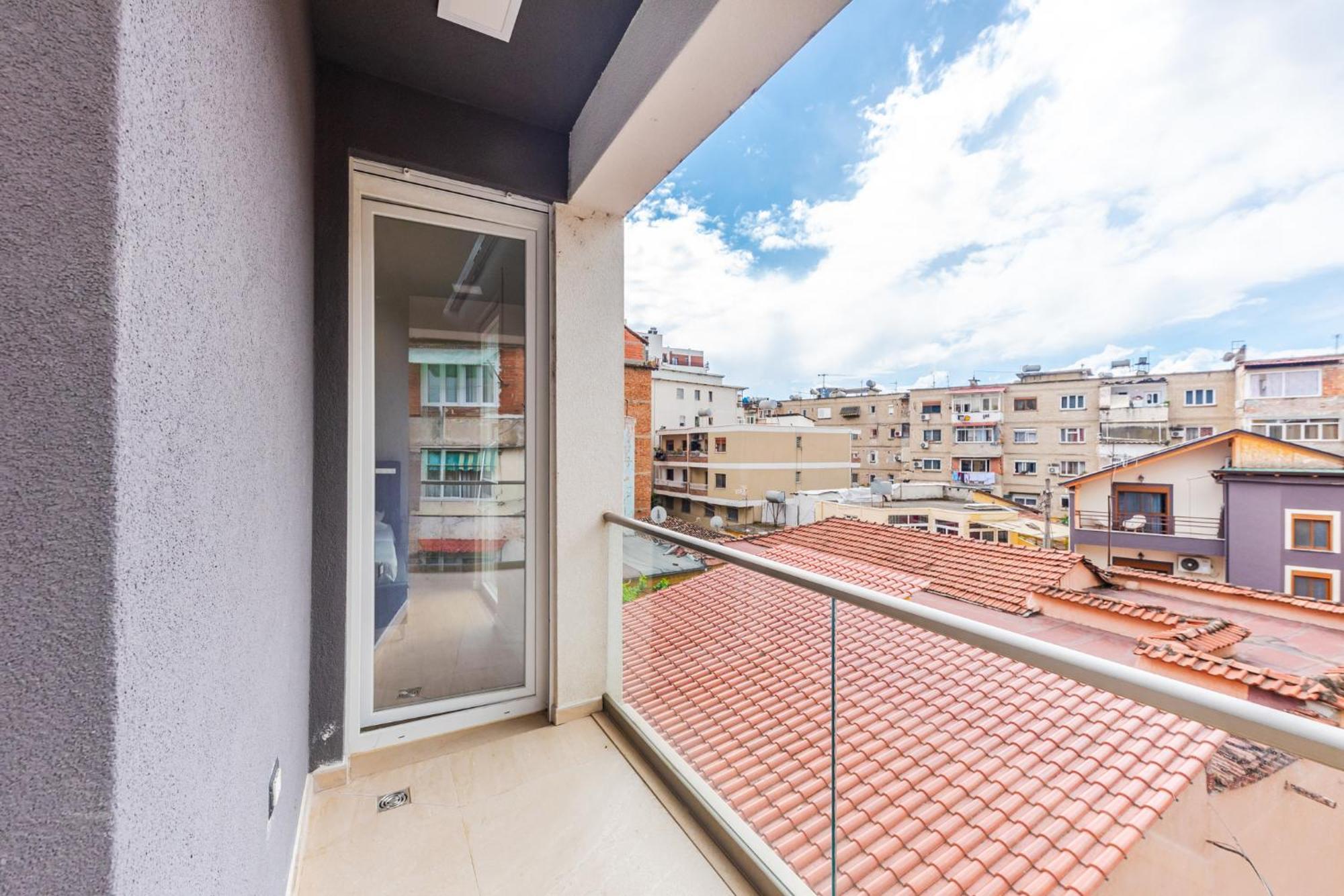 Mumba Apartments By Kondo Stays Tirana Exterior foto