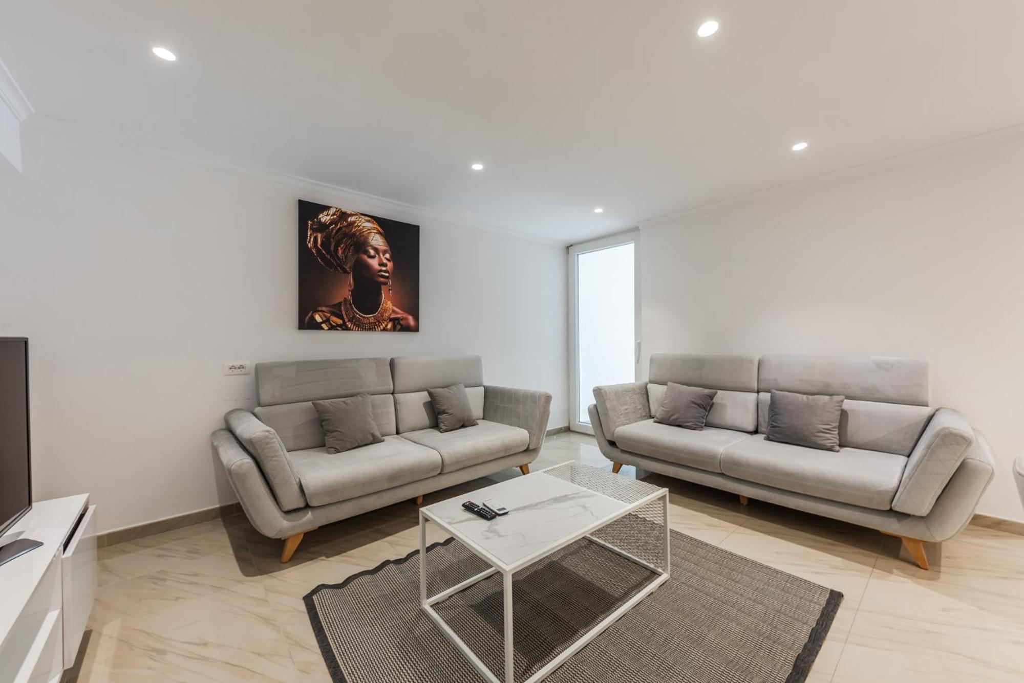 Mumba Apartments By Kondo Stays Tirana Exterior foto